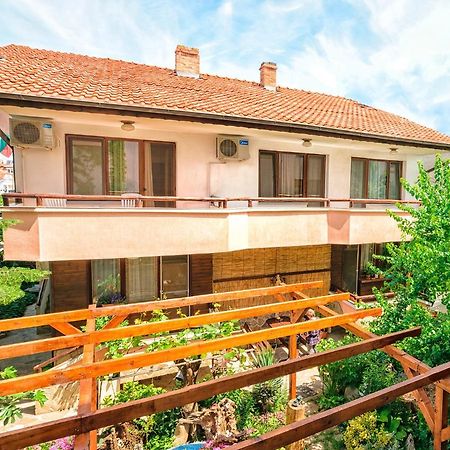 Holiday House Gendar, เชอร์โนโมเรทส์ ภายนอก รูปภาพ