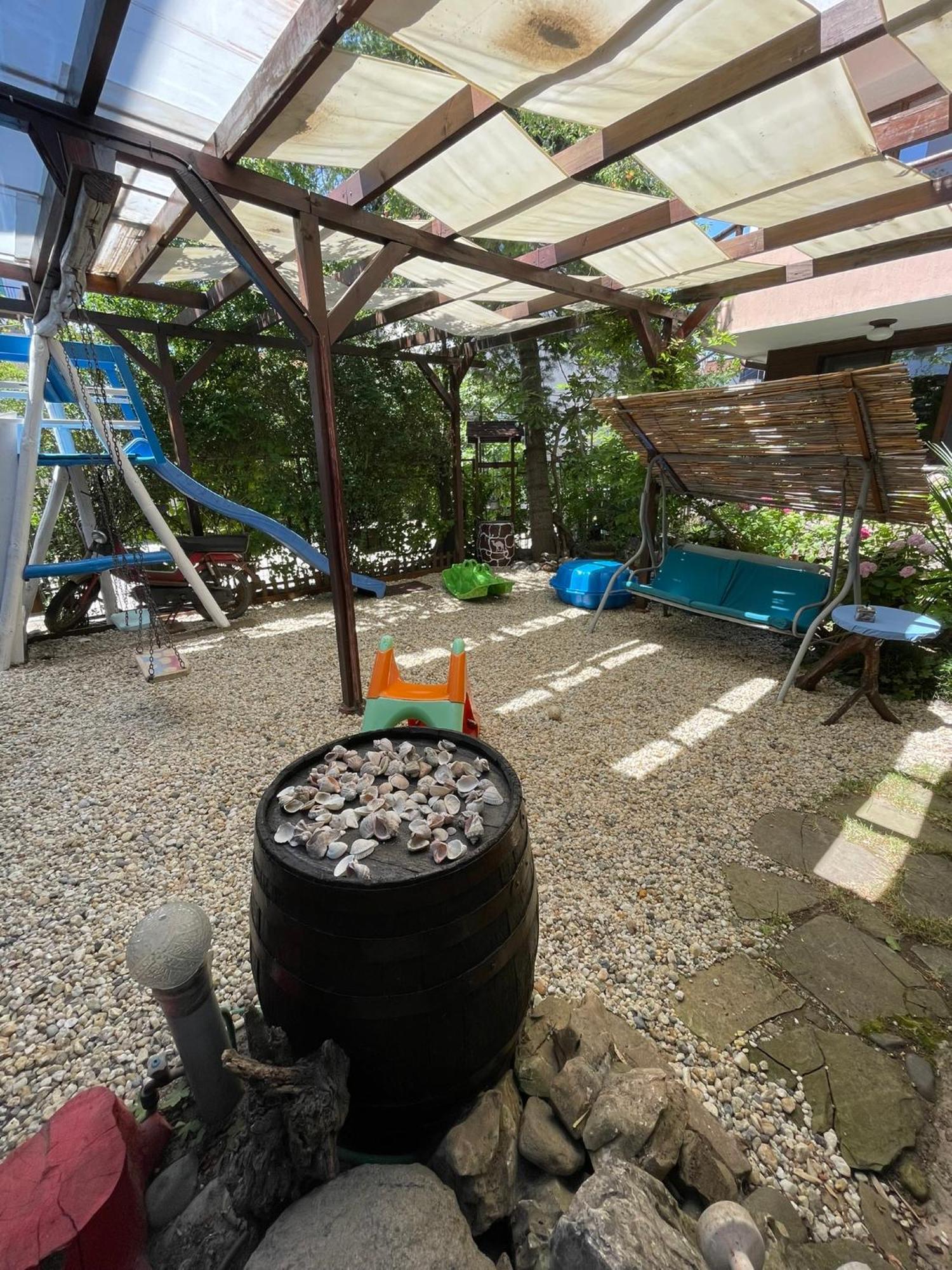 Holiday House Gendar, เชอร์โนโมเรทส์ ภายนอก รูปภาพ
