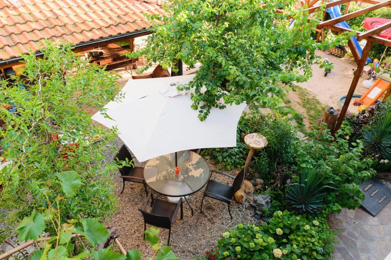 Holiday House Gendar, เชอร์โนโมเรทส์ ภายนอก รูปภาพ