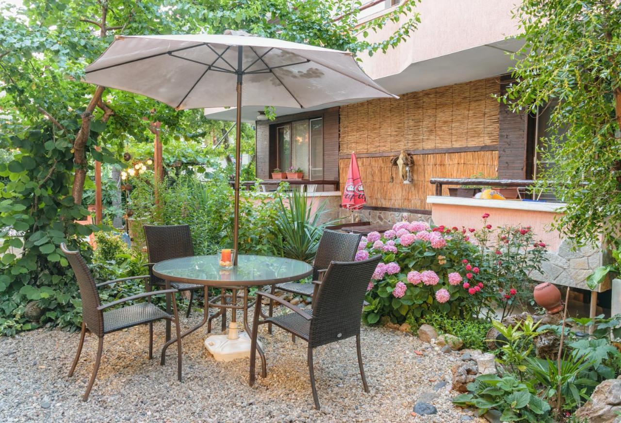 Holiday House Gendar, เชอร์โนโมเรทส์ ภายนอก รูปภาพ